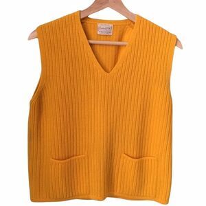 Vintage Contemporary Classics Yellow Vest with Front Pockets in One Size